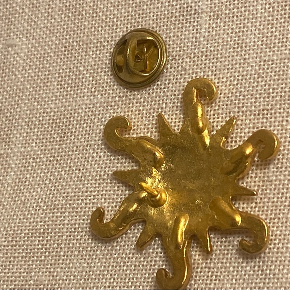 Vintage gold sun brooch smiling sun pin gold matte 80s 90s jewelry boho - Picture 5 of 11